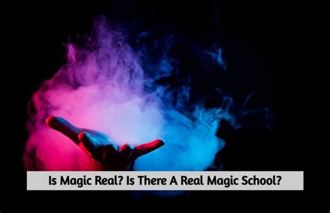 The Psychology of Magic: How Magicians Fool Our Minds